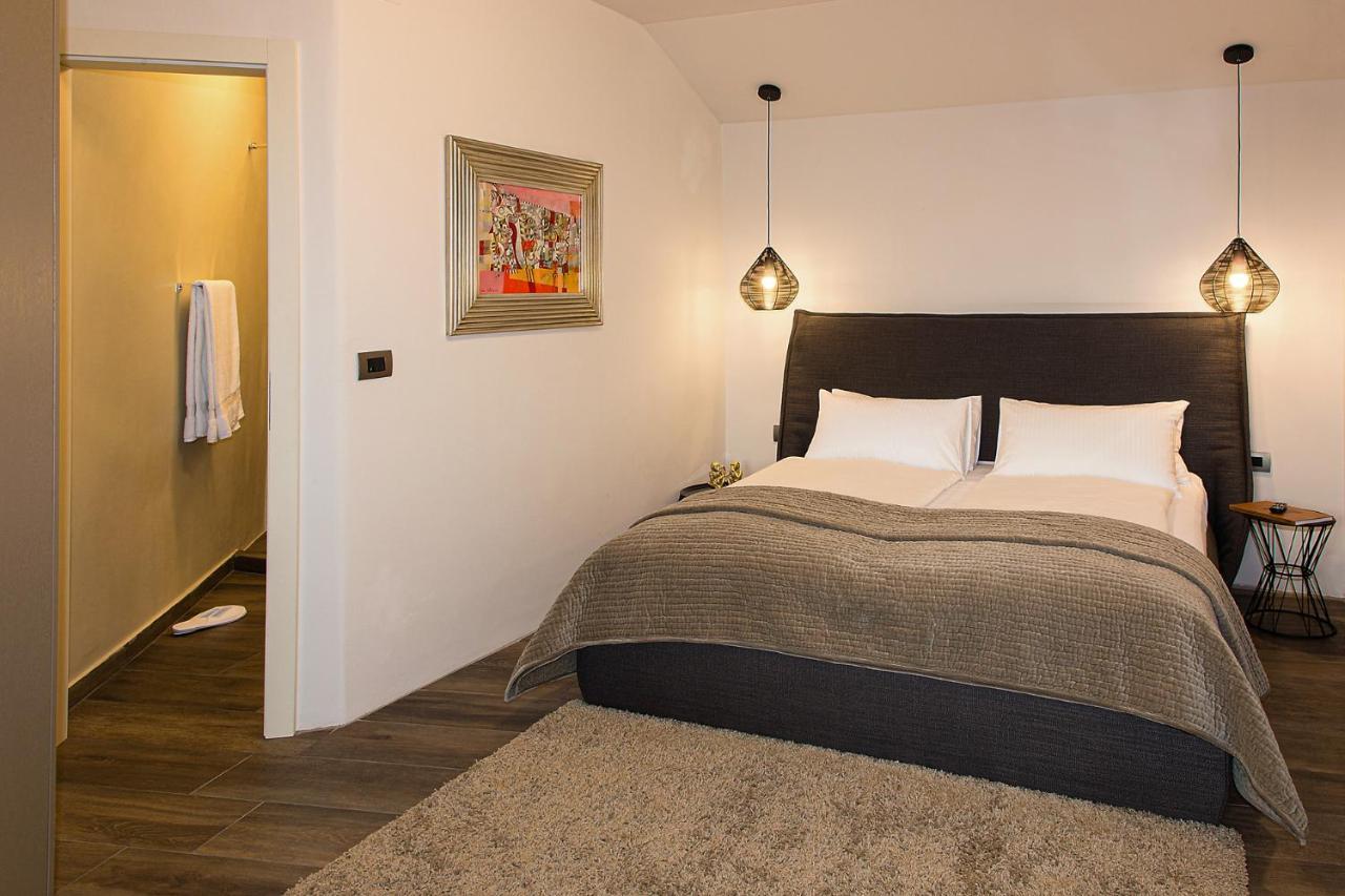 Aldila Art Rooms, Apartment And Vacation House Smartno Exterior photo